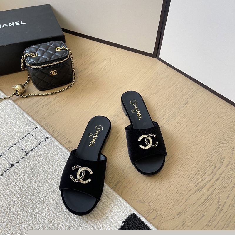 Ch*el slippers